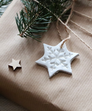 Zawieszka prezentowa z glinki - 10 wzorów